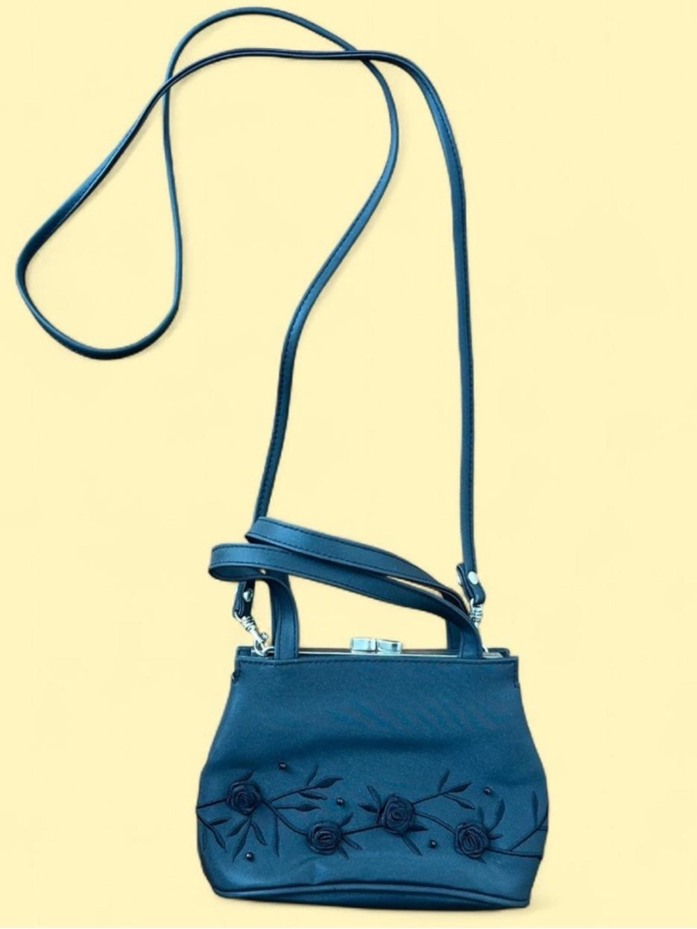 Classic Floral Embroidered Crossbody Bag - Black
